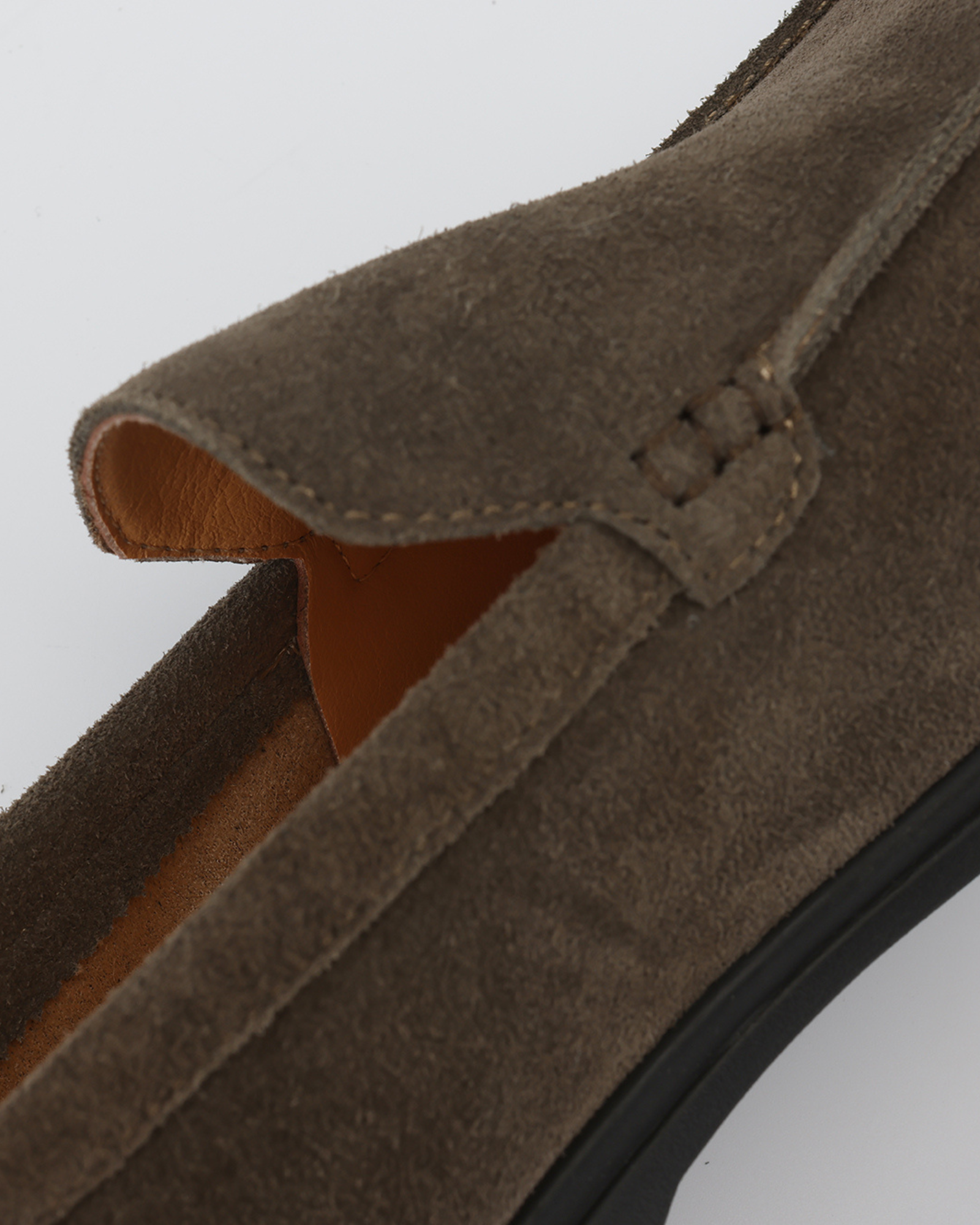 Mocassins en daim premium - semelles noires