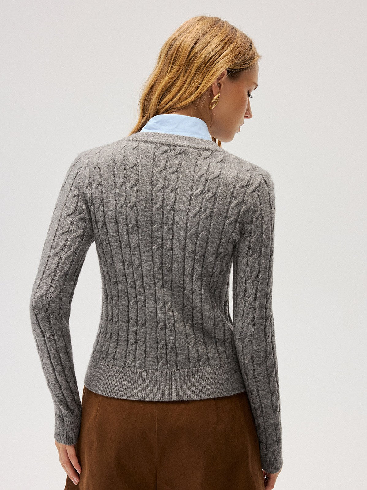 Women's 2 in 1 Contrast Shirt Collar Cable-Knit Sweater — fabric texture
