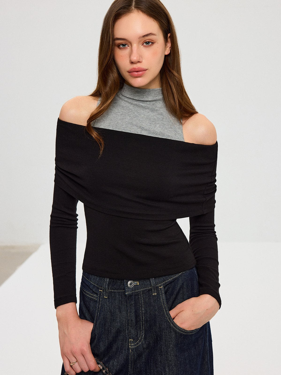Women's 2 in 1 Contrast Panel Mock Neck Long Sleeve T-Shirt in Black