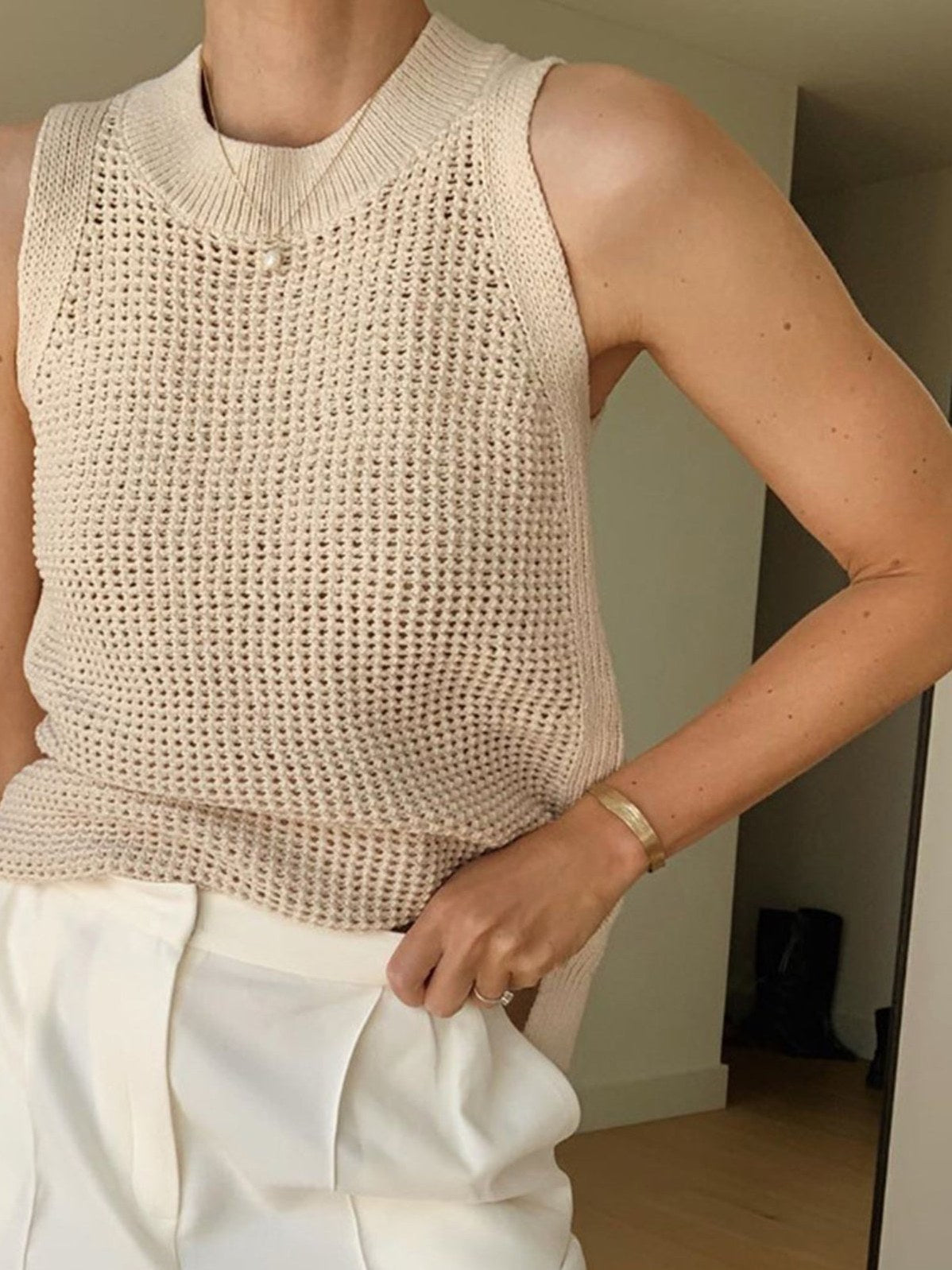 Women's Knit Hollow Solid Tank Top — detail
