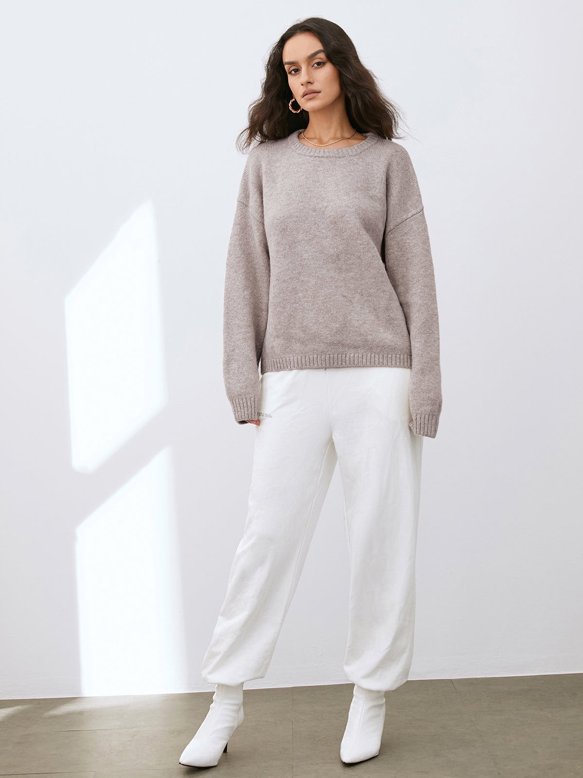 Women's Lightweight Cloud Weather Pullover Sweater — styled look
